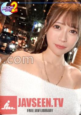 You Can See A Glimpse Of Her Slender Body From The Off-shoulder Dress The Best Parts Of Cute And Beautiful!