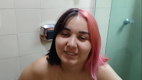I'm a young, pregnant nymph who loves to show off by peeing.