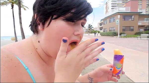 Busty BBW Serentiy Sinn Sucks Cream and Cock on Beach