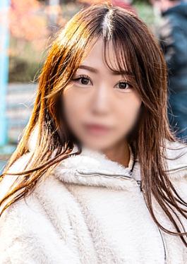Komochi/Mature Woman She's A Little Pretty, Just A Little Girl.