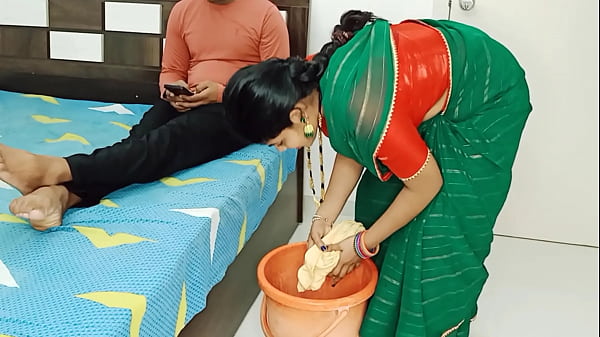 Komal's maid crossed her limits and then jumped from the owner.