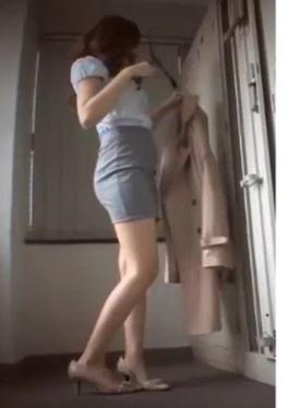 Cute And Beautiful Slender A Video Of Me Taking A Spoiled 18-year-old Home After Dinner And Making Out With Her.