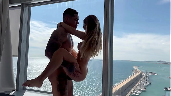 Blowjob In The Heights And I Conquer Her For Hard Fucking - La Petite Ange & Leo santos