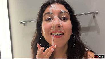 I Want You to Fuck Me in the Changing Room! - Risky Sex and Cumwalk