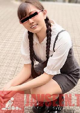 10musume 10-021426-01 A girl with red glasses who is also very interested in developing her buttocks