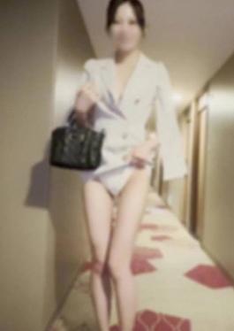 Treasure The Beautiful Nude Body Of A Top-class Fashion Model.