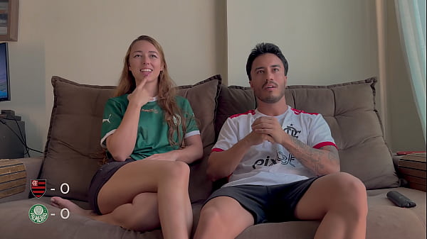 A Flamengo fan having sex with his Palmeiras-supporting cousin during the Libertadores final.