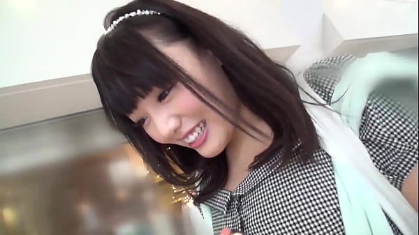 https://bit.ly/3ItAbUk She has only had two men. I have not met anyone. I can't help being horny. What a waste of a pretty girl. Her tits are so big and fluffy and it's a shame she hasn't been rubbed for two years!