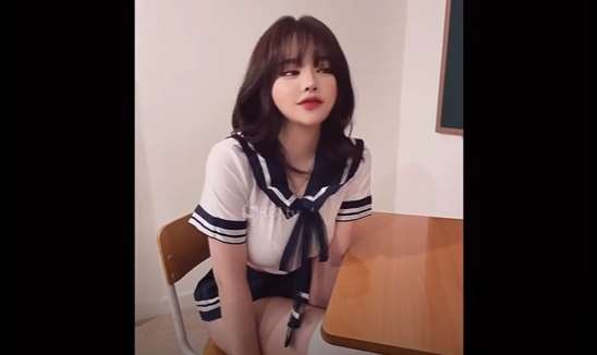 한국야동_학생일때랑 여선생일때...어떤게 더 꼴려??