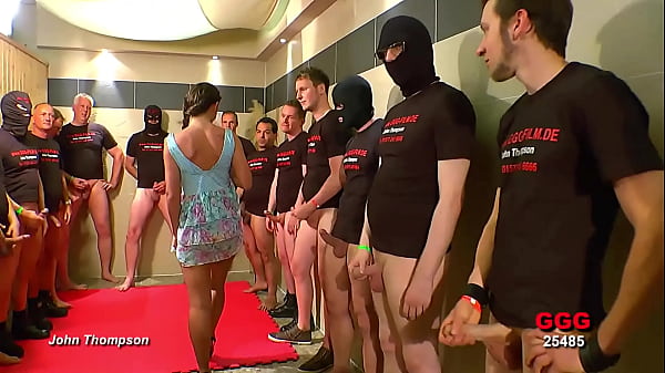 GGG JOHN THOMPSON - AMAZING RUSSIAN SLUT FIRST GANGBANG
