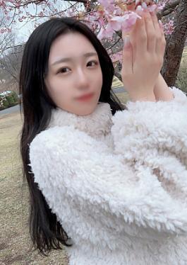 The Current ◯woman◯ College Beauty Who Attends A National University And Works At A Cafe Has Black Hair And Is Modest, But She Actually Has A Strong Sexual Desire! She Cums Twice In A Row While Being Covered In A Neat Gap, Shame, And Serious Juice!