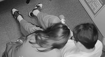 한국야동_(한국야동) 손목 스냅이 화려한 대딸녀