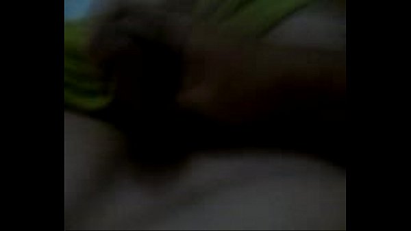 Virgin jacking off in bed with the help of a duvet until she comes