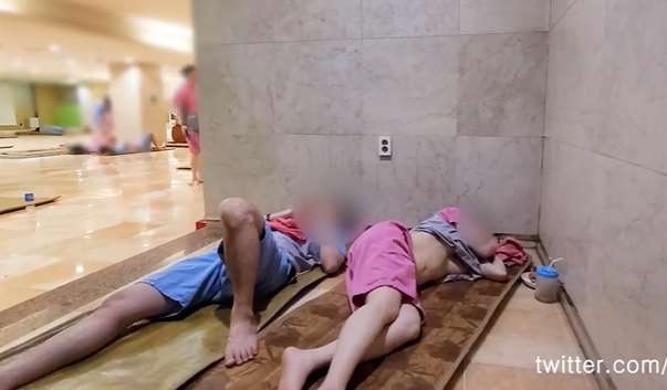 한국야동_찜질방에서 세상모르고 꿈 나라