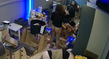 한국야동_(한국야동) 필라테스샵 탈의실 겸 간이창고