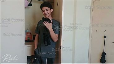 The brand-new 18-year-old Erick Rosa forcefully penetrated the ass of the curvy goth girl Rubi Torres, who moaned loudly as she took the virginity of the inexperienced boy.