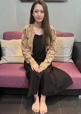 Yui a beautiful store clerk from a certain brand is a sophisticated adult woman who cant overcome her frustration Yui-chan, a certain brand beauty shop clerk, can not beat frustration