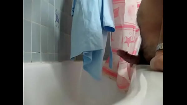 Tub cumming