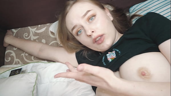 StepDaughter stuck in the bed and I decided to fuck her