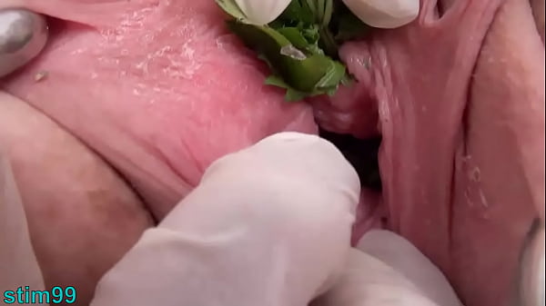 Nettles in Peehole Urethral Insertion Nettles & Fisting Cunt
