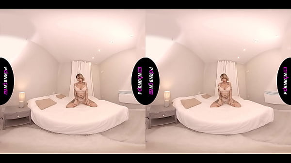 PORNBCN Smartphone Virtual Reality a milf masturbates for her fans and is more horny than ever, touching her big boobs and masturbating her pussy to orgasm. Mature slut mom big boobs - tits