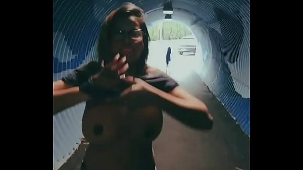 Sovanna Kim taking it off.