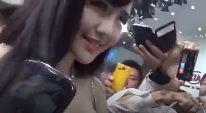 한국야동_KIA 모터쇼 현장에서 난리난 꼭노 레이싱모델