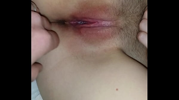 sexy wife gets creampied after some toy and tongue fun