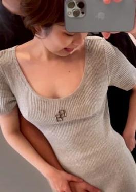 Sex filmed with a smartphone with an E-breasted nurse who loves men so much that she won't let go of his dick even after he ejaculates
