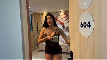 Lucky delivery guy runs into a high class porn star - May Hernandez
