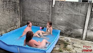 Sex in the pool with stepsisters