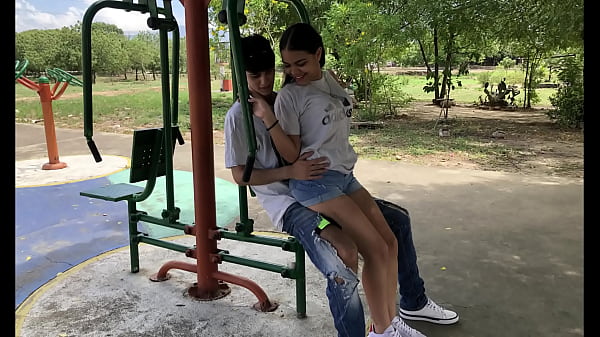 DAY 1 - STEPBROTHER INVITES HIS STEPSISTER TO BED AFTER EXERCISING IN THE OUTDOOR PARK - Surprise creampie for STEPSISTER! - FUCKED FAMILY