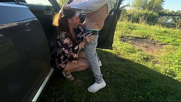 Anal sex with large‐breasted women in nature
