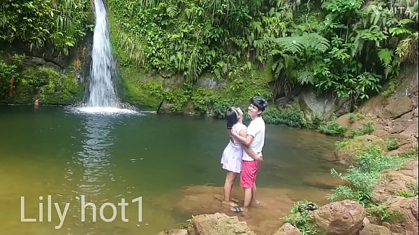 We arrived at the water source, the water is very cold. (Second part)