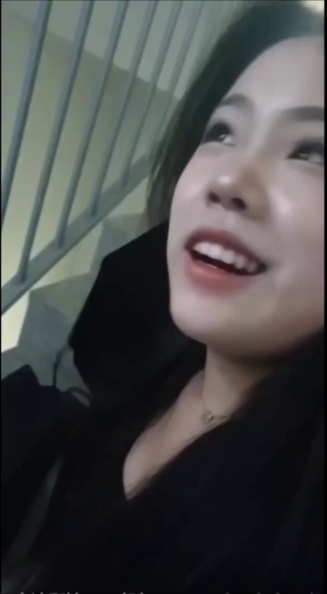 Korean Air girl