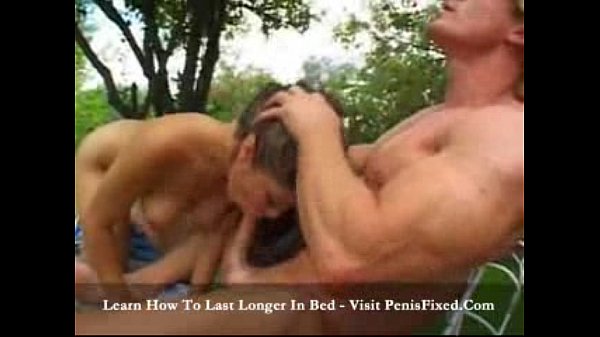 Lynn - Asian girl likes it outdoor1