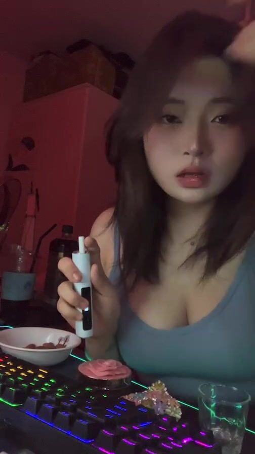 (한국야동) 살빼면 존예일듯 안긁은 복권녀 젖노 korean porn vip