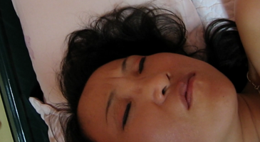 한국야동_(한국야동) 불륜남과 호텔 입성한 바람난 아줌마