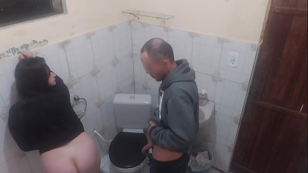 look what happened in my bar, woman went to the bathroom and the guy followed!