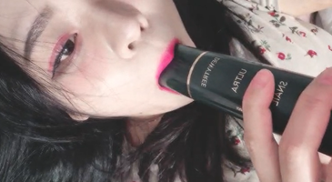 한국야동_(한국야동) 틱톡커 수팔이 보지까지 까버리고 자위하는 라이브 1