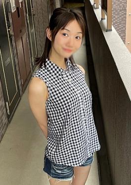 Kaede came to her father's house to make some money, and today she also has the luxury of having a middle-aged man's stinky semen shot into her pussy. Kaede-chan, who came to her father's house to earn Pako-Pako, is fired at Mako today as well.