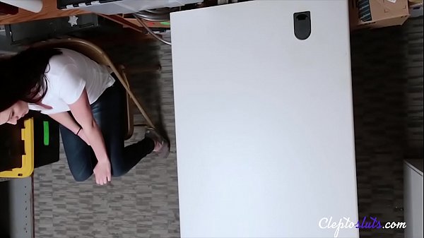 Dirty ShopLifter Fucks Officer to escape JAIL