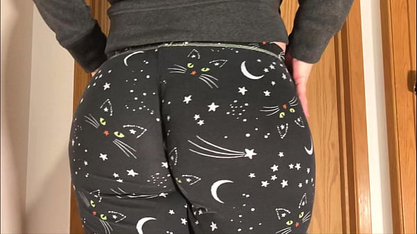 Mom Fat Booty Wedgie 4k