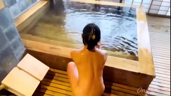 Traveling alone by a woman Minakami Natural Hot Spring in Gunma Prefecture [Nachi Journey]