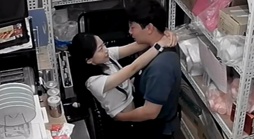 한국야동_(한국야동) 초강추작!! 사장님과 사귀는 이쁜 알바생