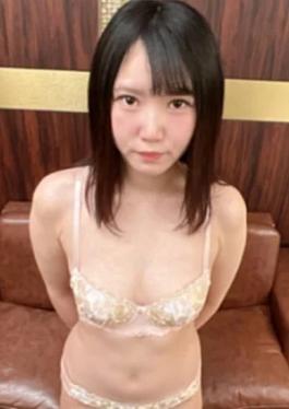 First shot A serious slender beauty whose beautiful body you can't help but follow with your eyes becomes more and more bold as she has sex for the first time in a while