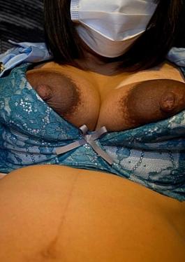 The big-breasted gal M-chan makes a comeback in her final month♩With swollen dorayaki-sized big areolas, a tanned, toned slender body, and a Halloween-themed costume...