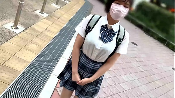 She is too obedient to her trashy boyfriend. I had a late shift at the boys' bar today, and I had some free time. So I decided to call up my recent favorite girl and have some dinner with her!