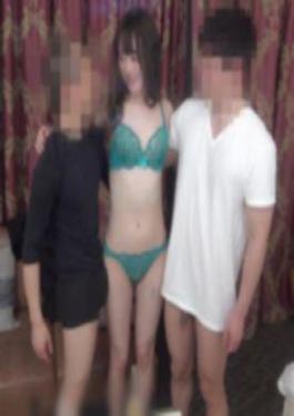 19-year-old Idol Candidate, Sakura-chan, Who Is Still Immature, Is Given Her First Education With An Adult Cock No