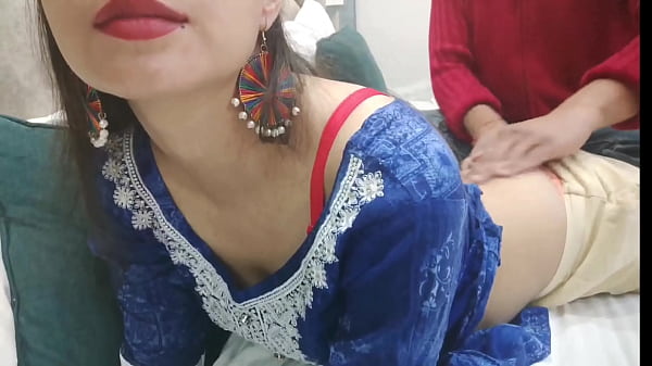 Desisaarabhabhi - Stepmother shares a bed with her stepson who took the opportunity to touch her and grab her in the ass when she was resting in Hindi audio